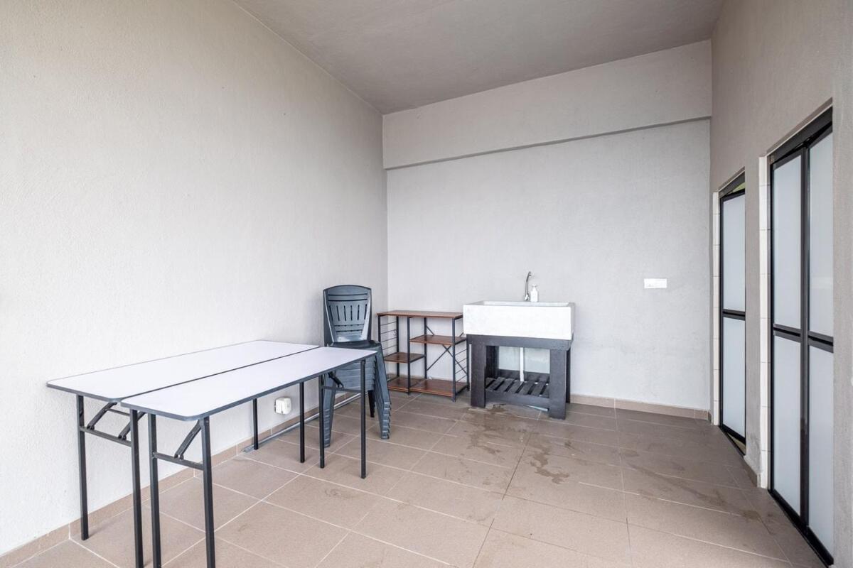 Luxury Penthouse Astoria 2floor 11pax 4br Kidspool Pangsapuri